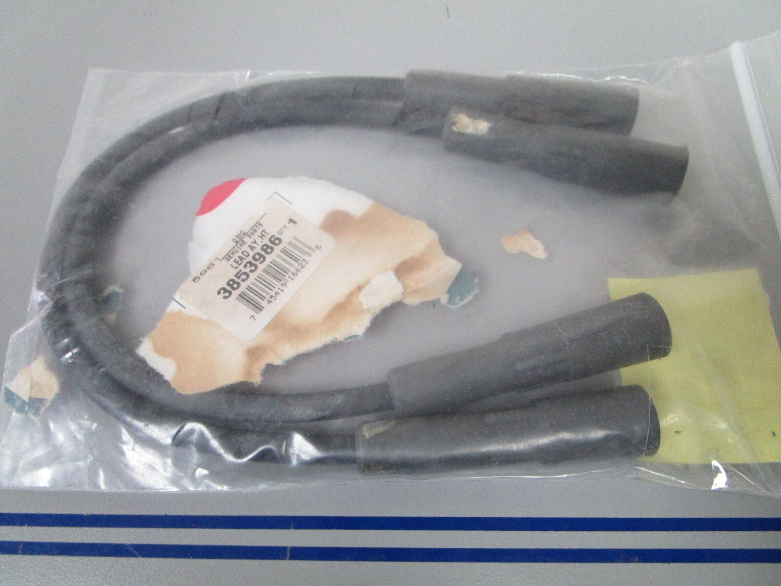*NEW OEM* (LOT OF 2) 0810 OMC Johnson Evinrude Spark Plug Lead 3853986