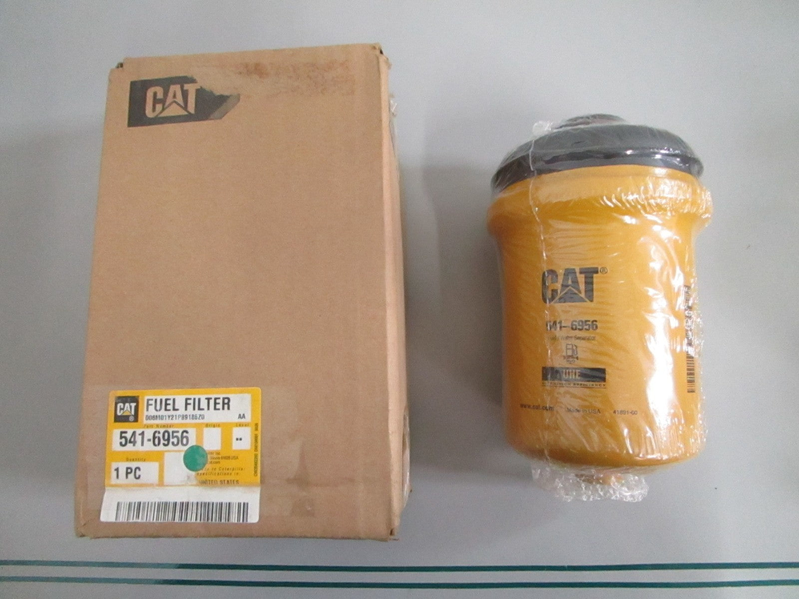 Caterpillar 541-6956 NEW OEM Engine Fuel Filter Skid Steer Mini Excavator 0820