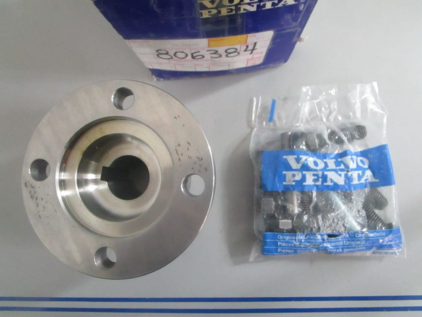 *NEW OEM* 0820 Volvo Penta Clutch Flange 806384