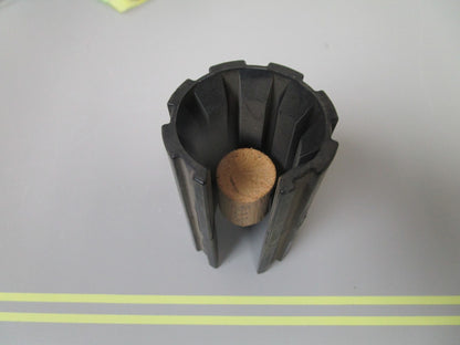 *NEW OEM* 0810 OMC Johnson Evinrude Spacer 913361 0913361