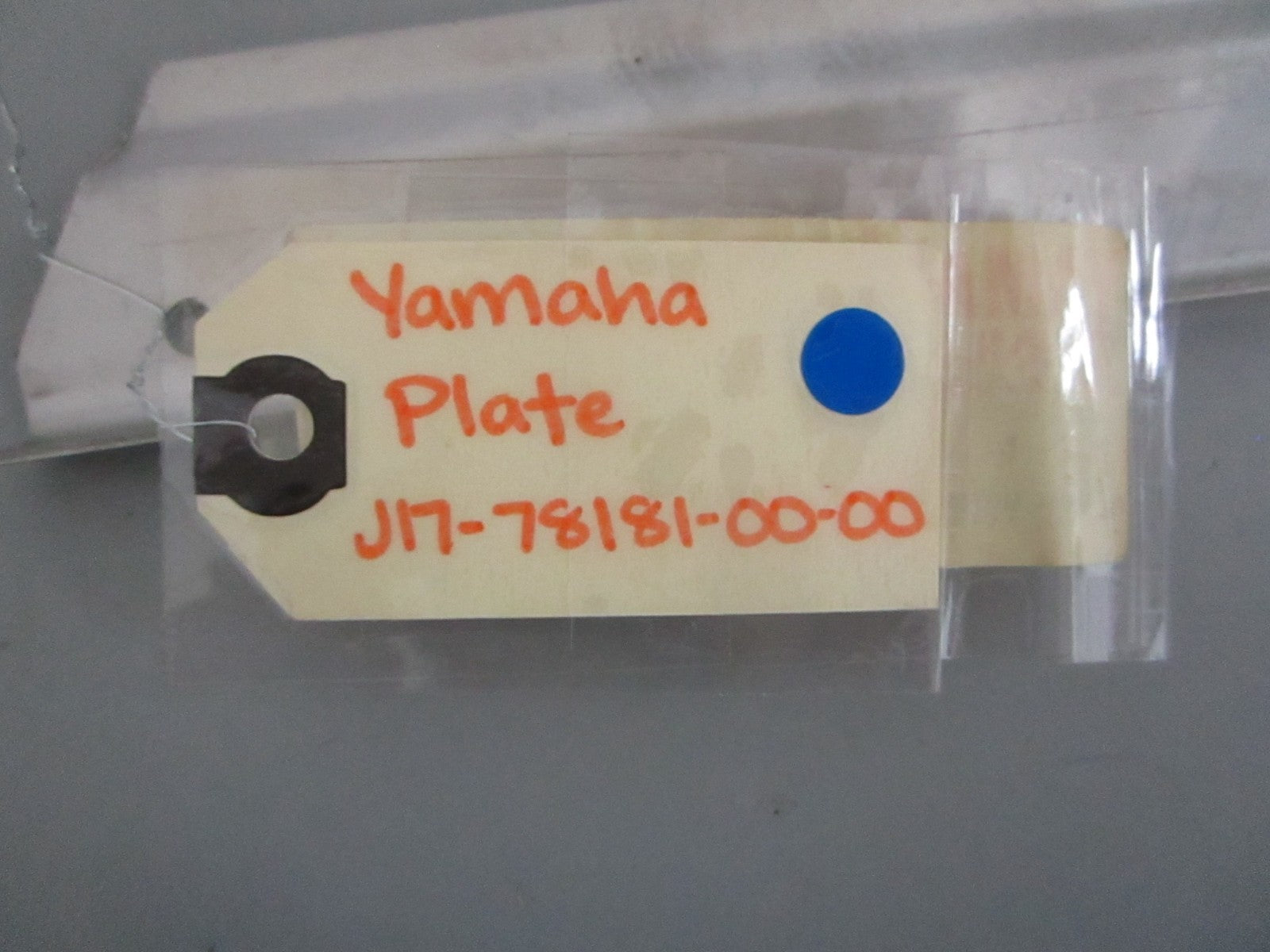 NEW OEM J17-78181-00-00 Yamaha Plate 0820