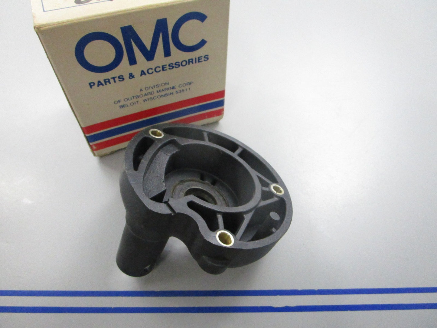 NEW OEM 390613 0390613 OMC Johnson Evinrude Water Pump Impeller Housing 0810