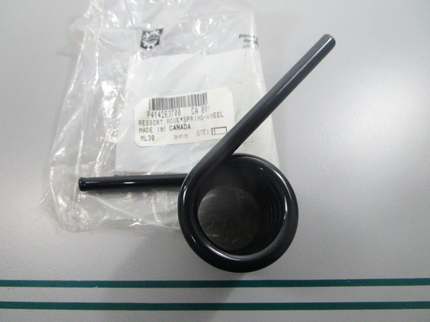 NEW 414263700 Ski-Doo Spring 0810
