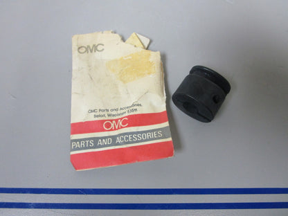 *NEW OEM* 0810 OMC Johnson Evinrude Bracket 329659 0329659