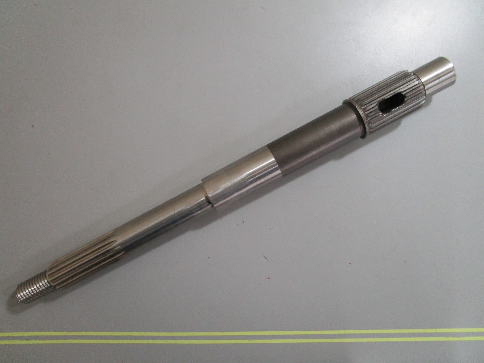 *NEW OEM* 0810 Mercury Quicksilver Propeller Shaft 44-45452