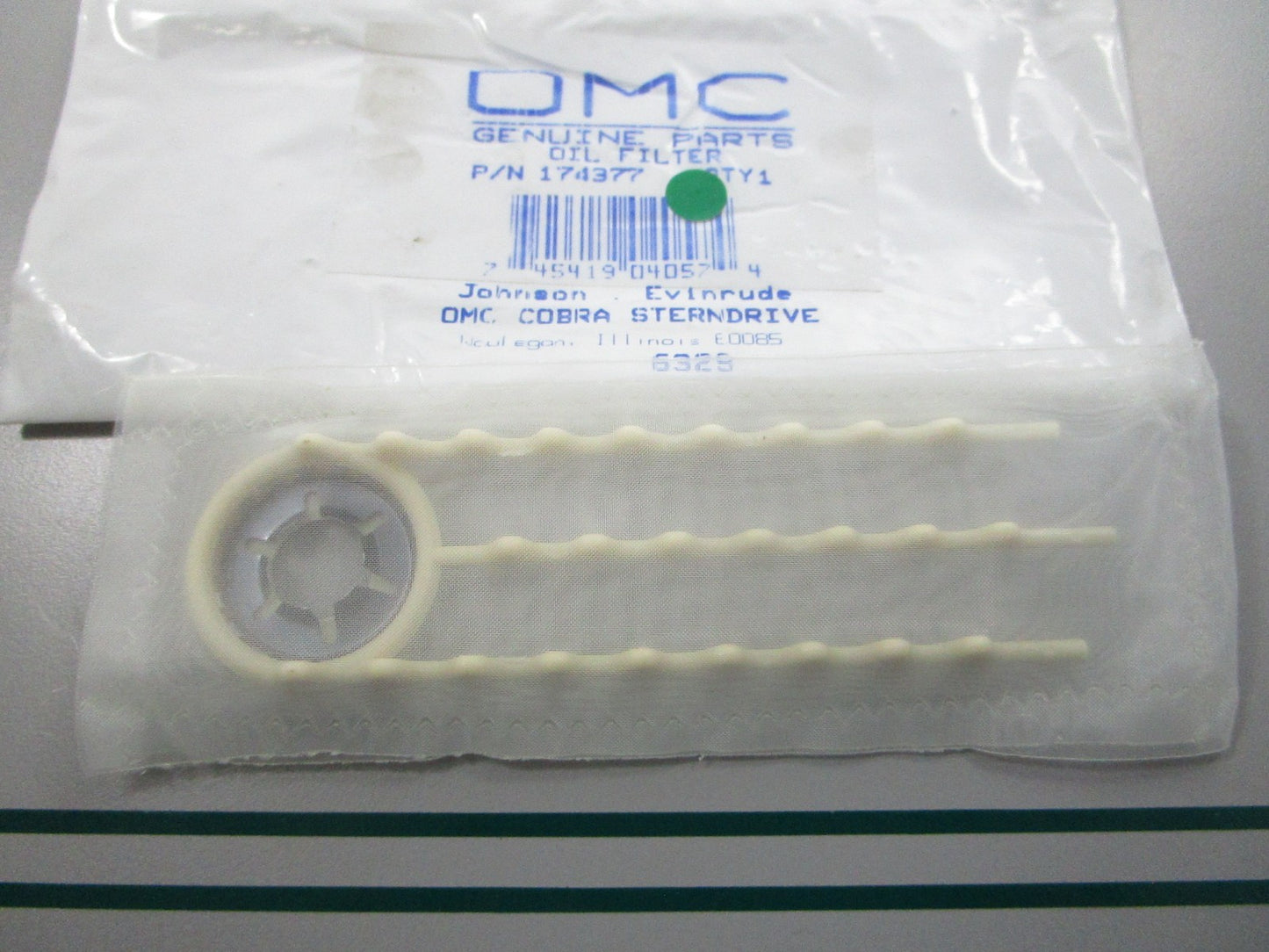 NEW OEM 174377 0174377 OMC Johnson Evinrude Oil Filter 0810