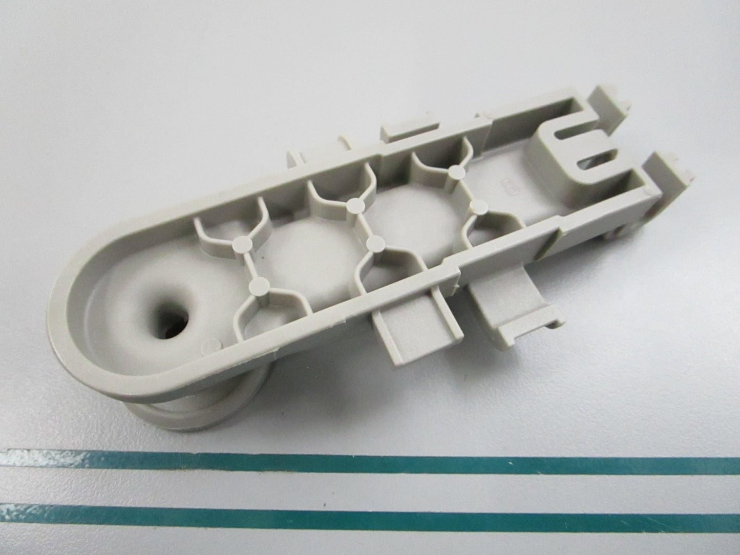 NEW OEM WP8268743 Whirlpool Dishrack Wheel 0810