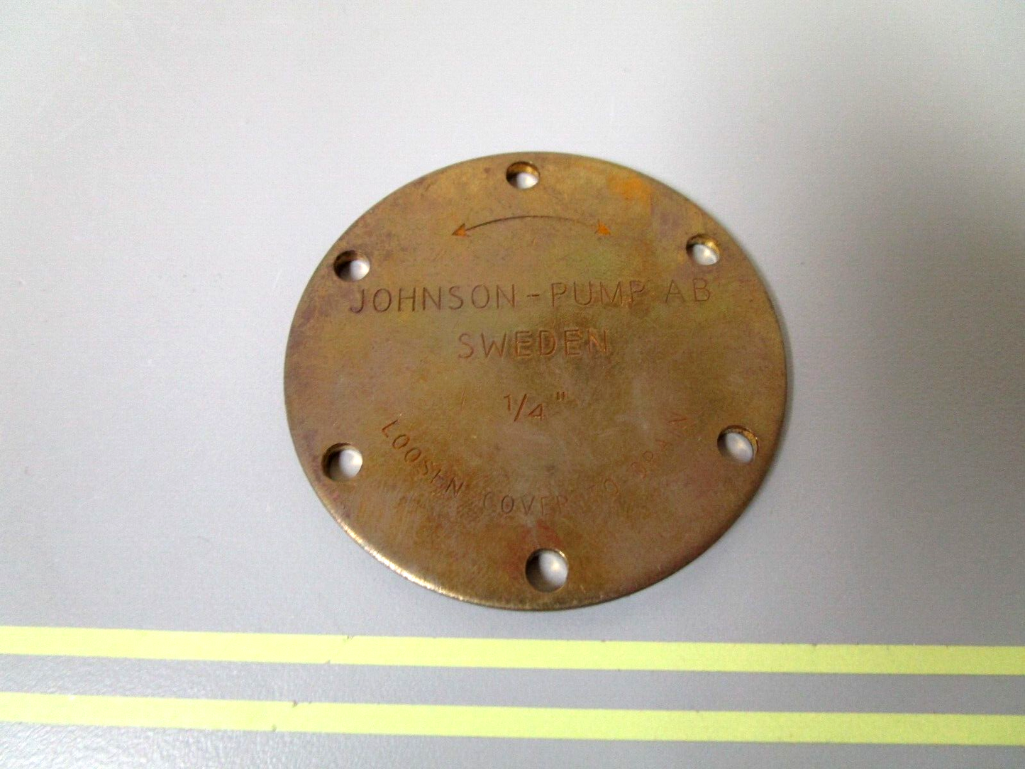 *NEW OEM* 0720 Volvo Penta 1/4" Johnson Pump Cover 803724