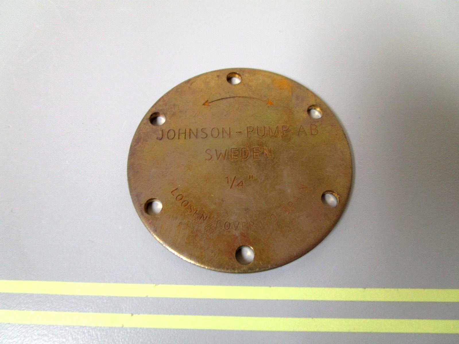 *NEW OEM* 0720 Volvo Penta 1/4" Johnson Pump Cover 803724