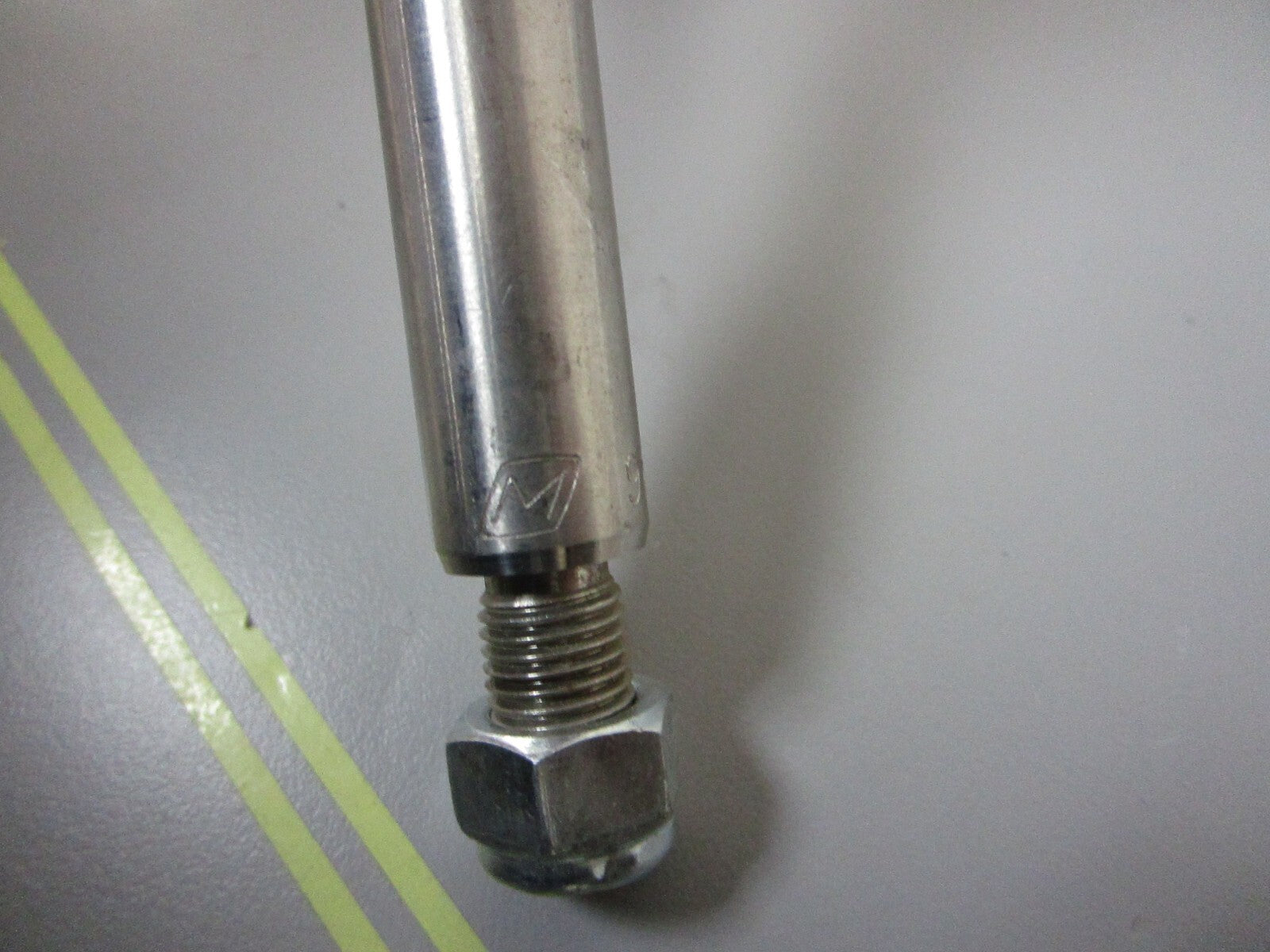 *NEW OEM* 0810 OMC Johnson Evinrude Pivot Pin 913812 0913812