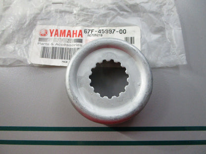 NEW OEM 67F-45997-00-00 Yamaha Propeller Spacer 0810