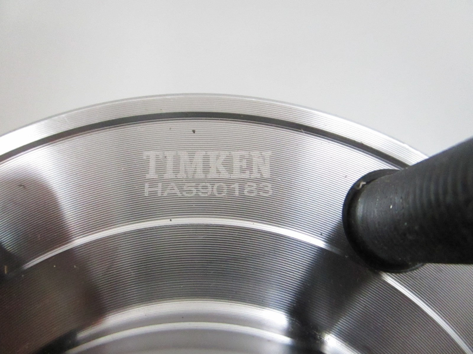 NEW HA590183 Timken Wheel Hub Assembly 0810