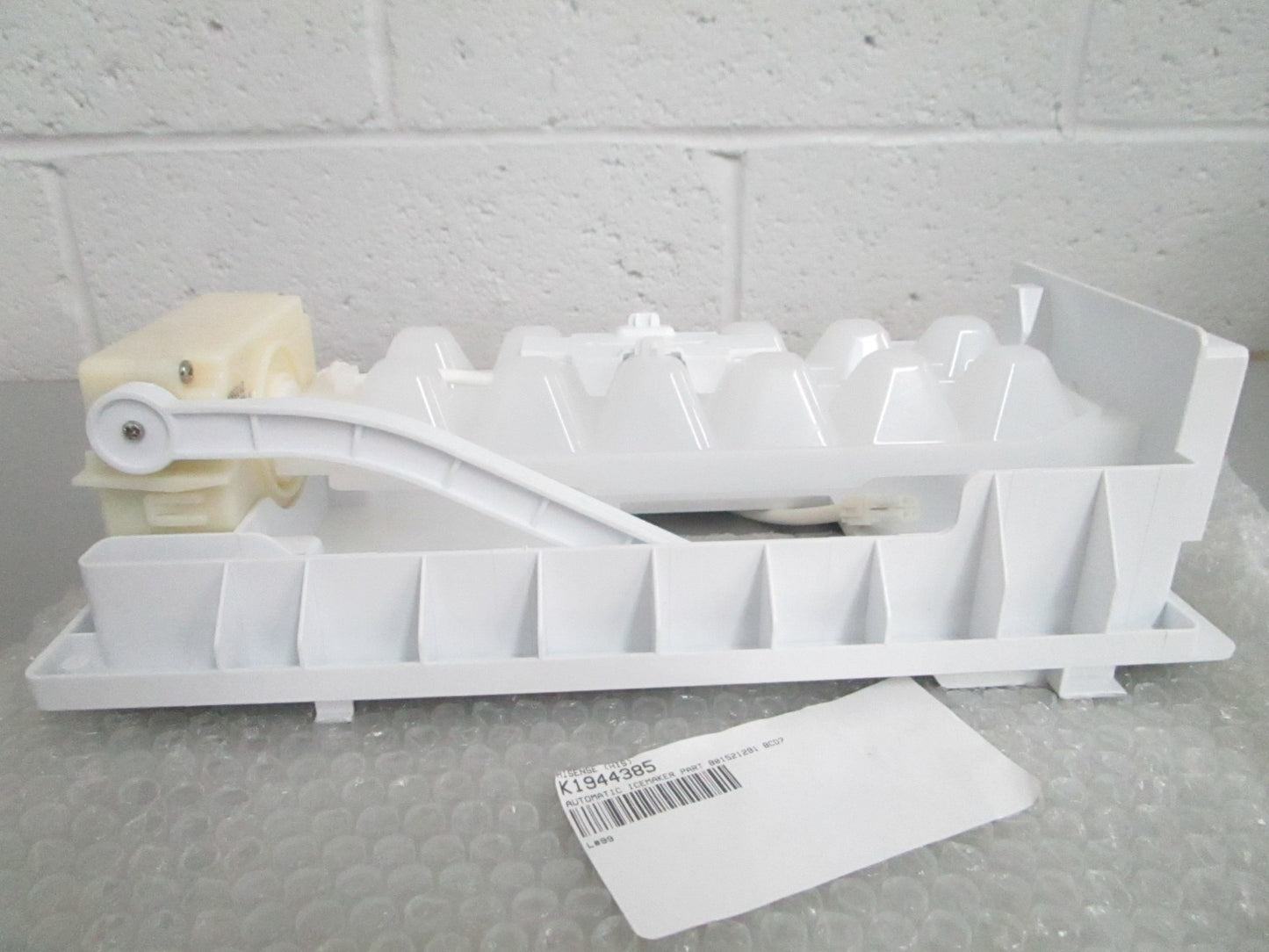 *NEW OEM* 0820 LG Automatic Ice Maker K1944385