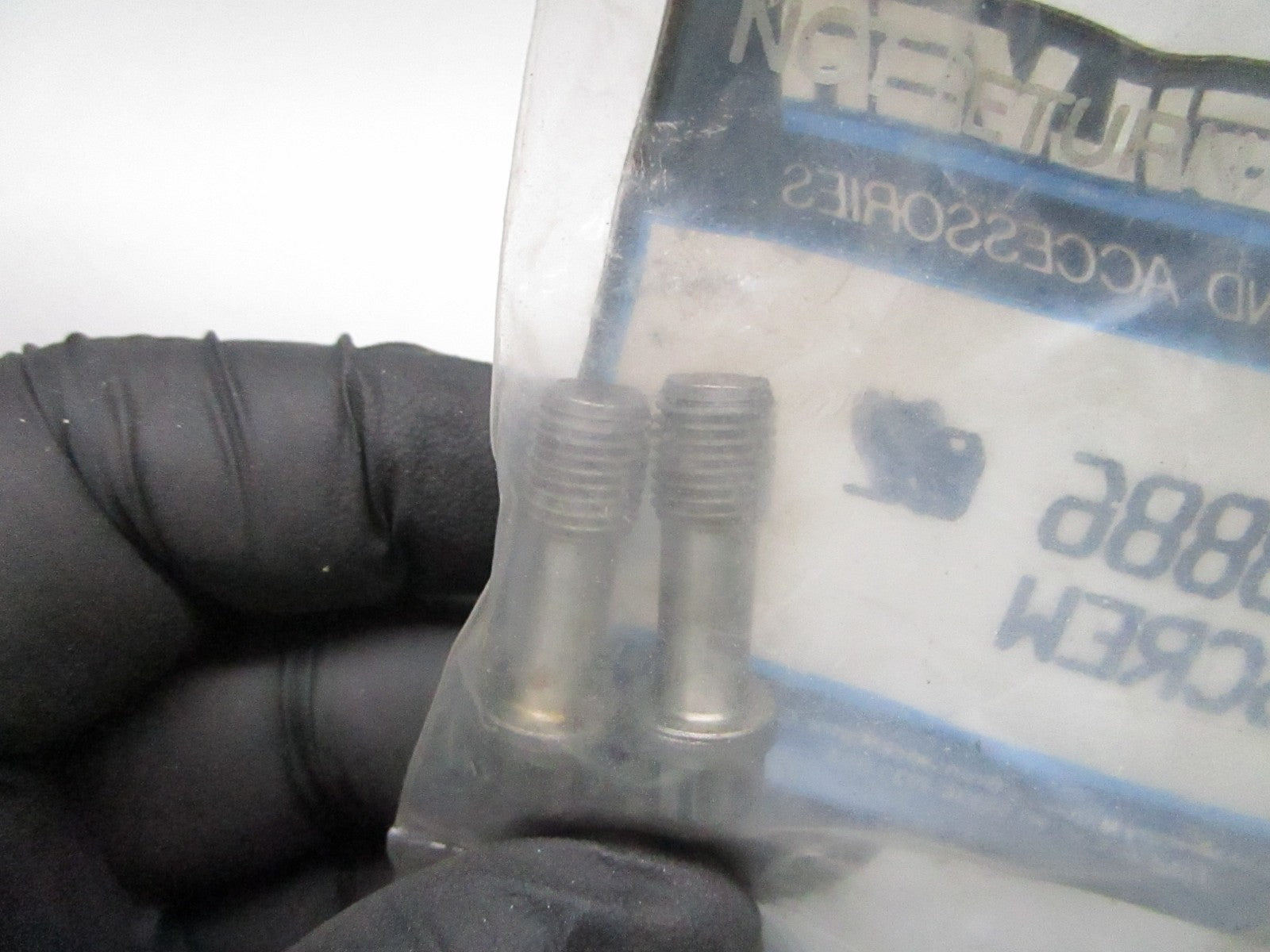 *NEW OEM* (LOT OF 2) 0810 Mercury Quicksilver Screw 10-93886