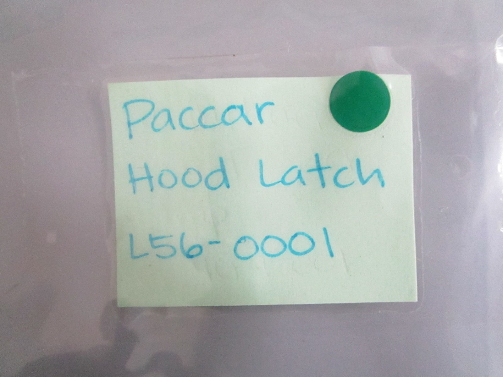 NEW L56-0001 Paccar Hood Latch For: Peterbilt 0820