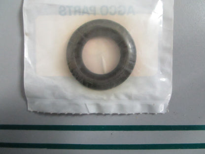 NEW OEM 72102578 AGCO Seal 0820