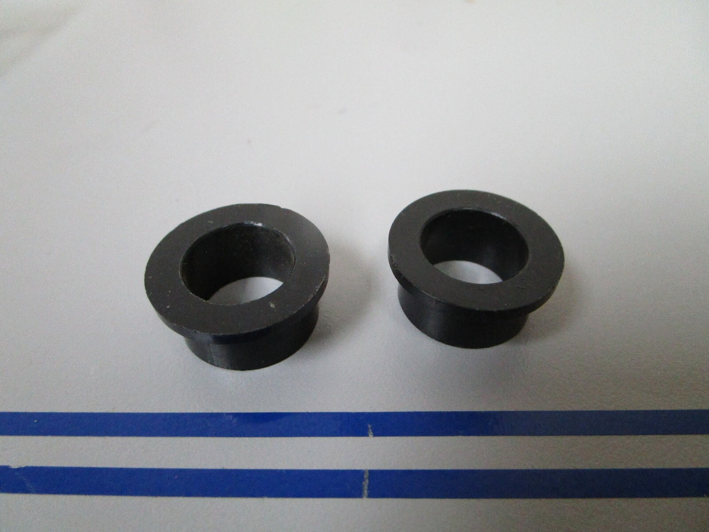 *NEW OEM* (LOT OF 2) 0810 Volvo Penta Bushing 897243