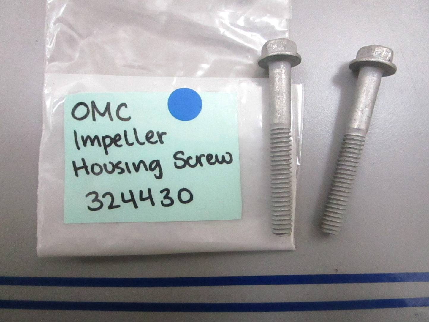 *NEW OEM* (LOT OF 2) 0810 OMC Johnson Evinrude Impeller Housing Screw 324430