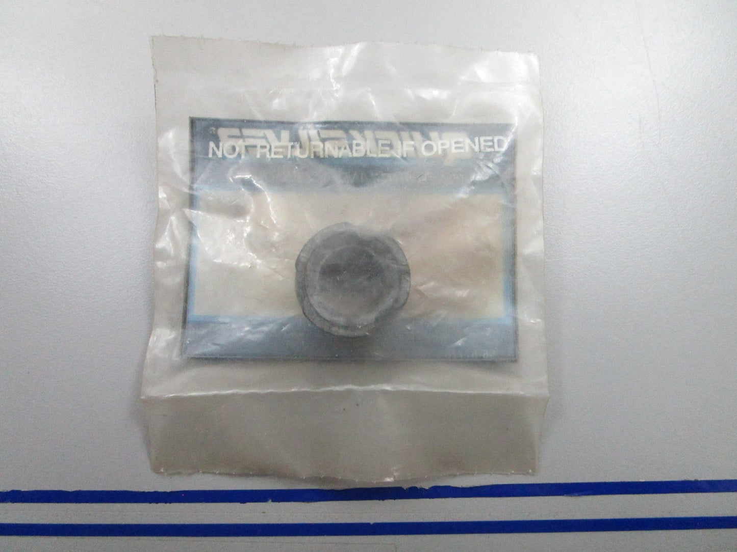 *NEW OEM* 0810 Mercury Quicksilver Seal 85981