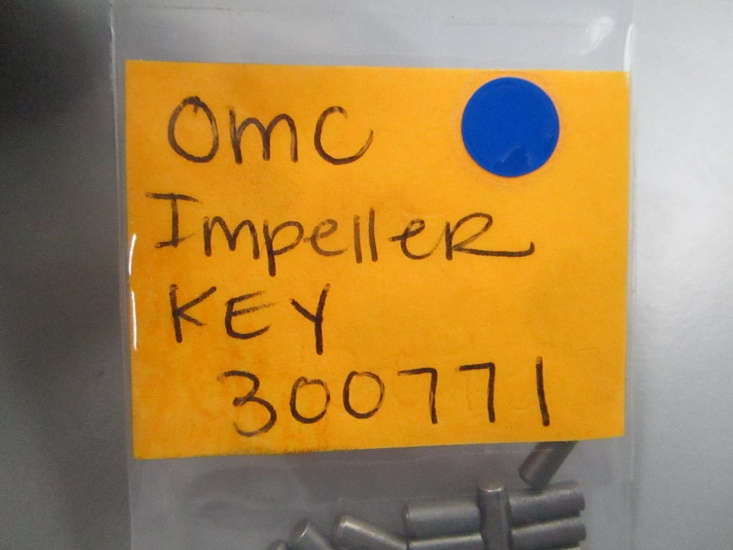 *NEW OEM* 0810 OMC Johnson Evinrude Impeller Key 300771 0300771