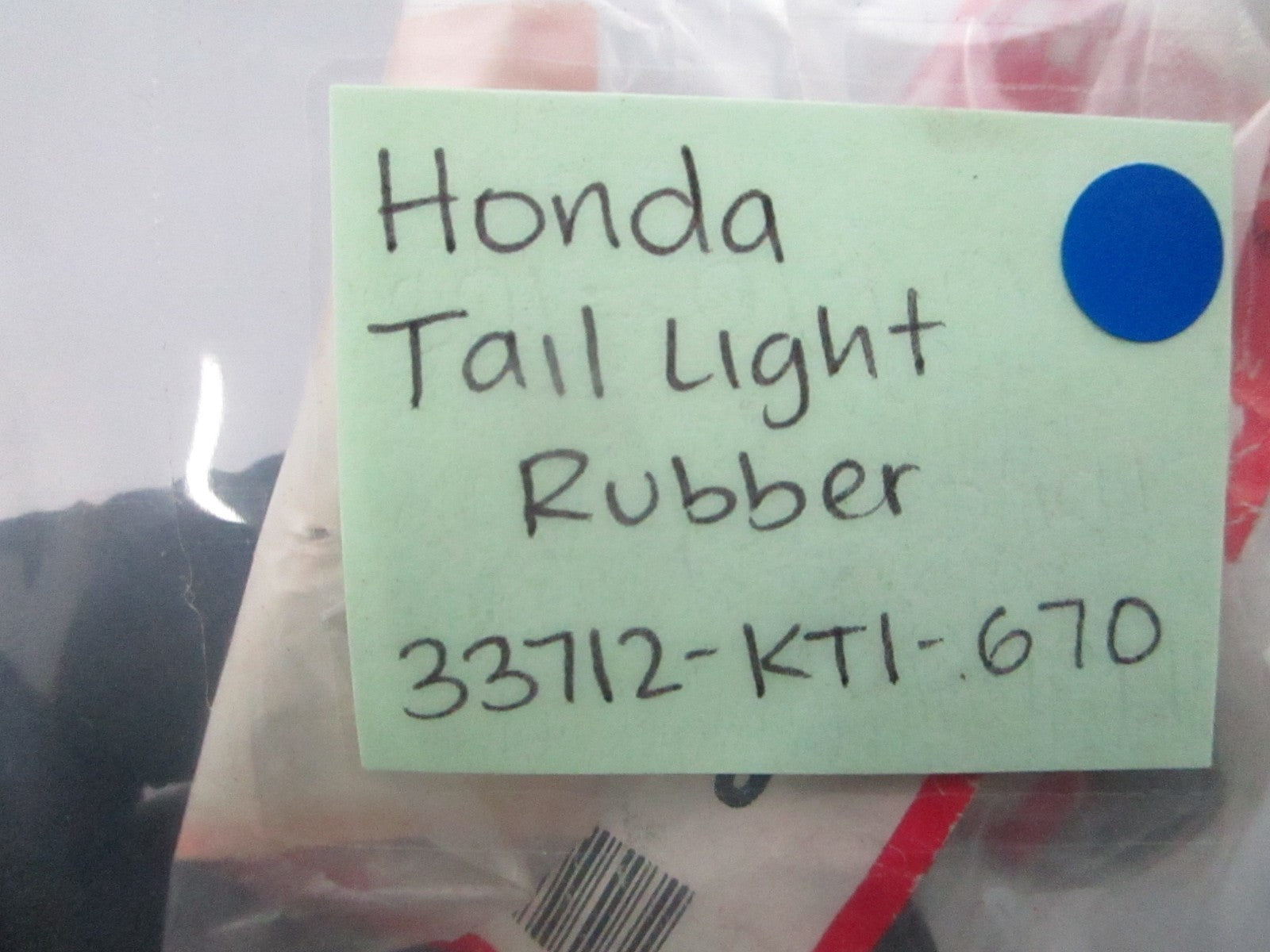 *NEW OEM* (LOT OF 2) 0810 Honda Tail Light Rubber 33712-KT1-670