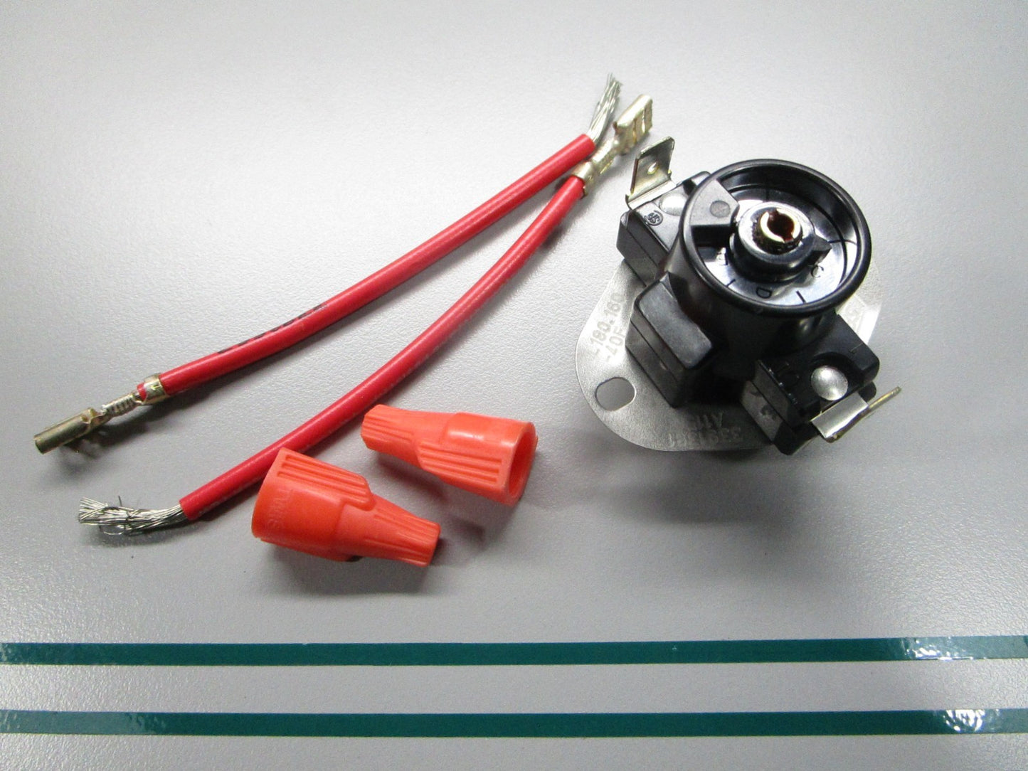 NEW OEM WP3391381 Whirlpool Fixed Thermostat 0810