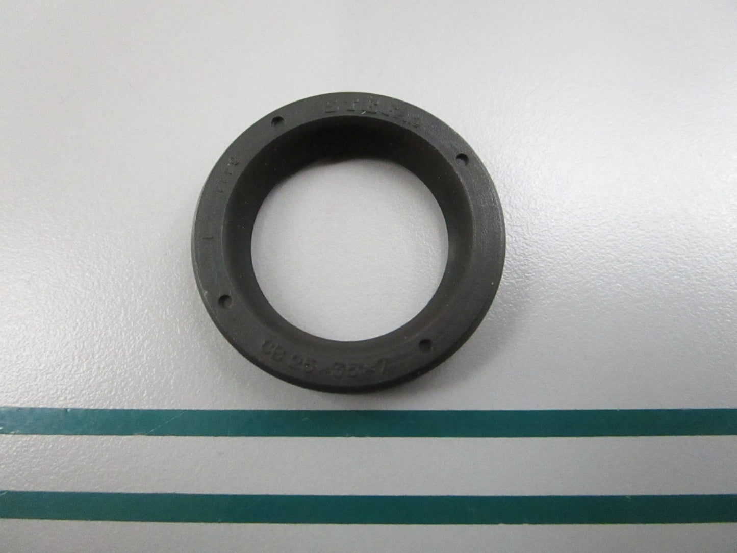 NEW OEM 853868 Volvo Penta Sealing Ring 0810