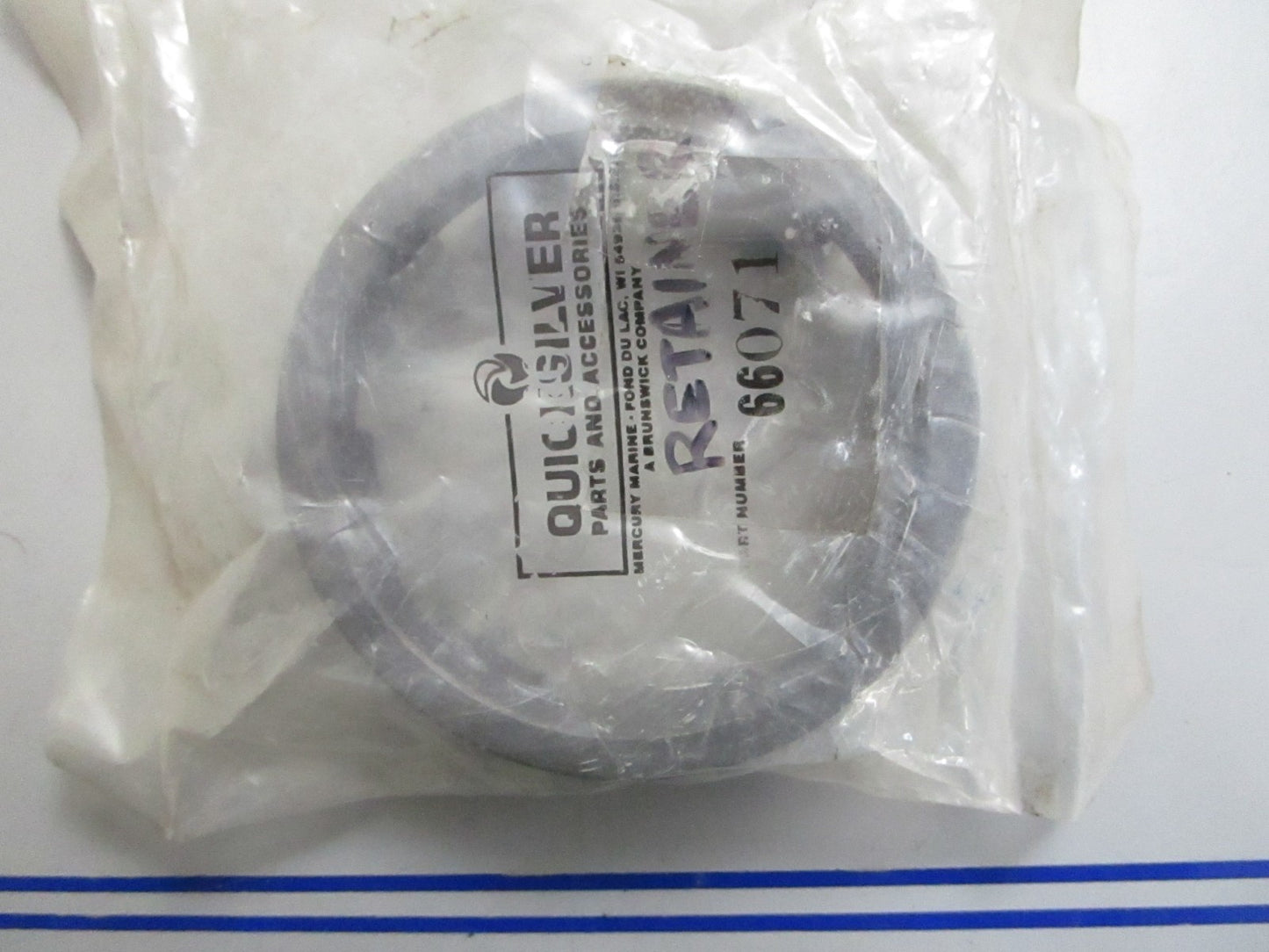 *NEW OEM* 0820 Mercury Quicksilver Retainer 66071