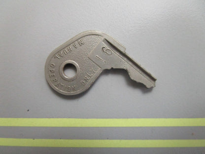 *NEW OEM* 0810 OMC Johnson Evinrude Ignition Key 73-16 501781 0501781