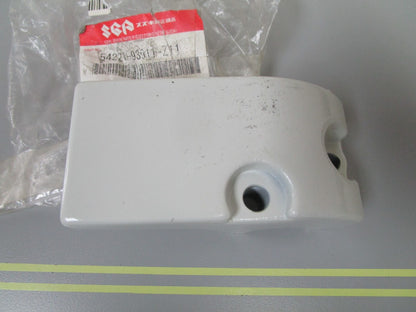 *NEW OEM* 0810 Suzuki Lower Mount Cover (Port) 54221-93911-Z11