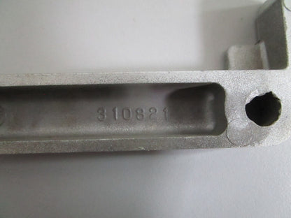 NEW OEM 310821 0310821 OMC Johnson Evinrude Clamp 0820