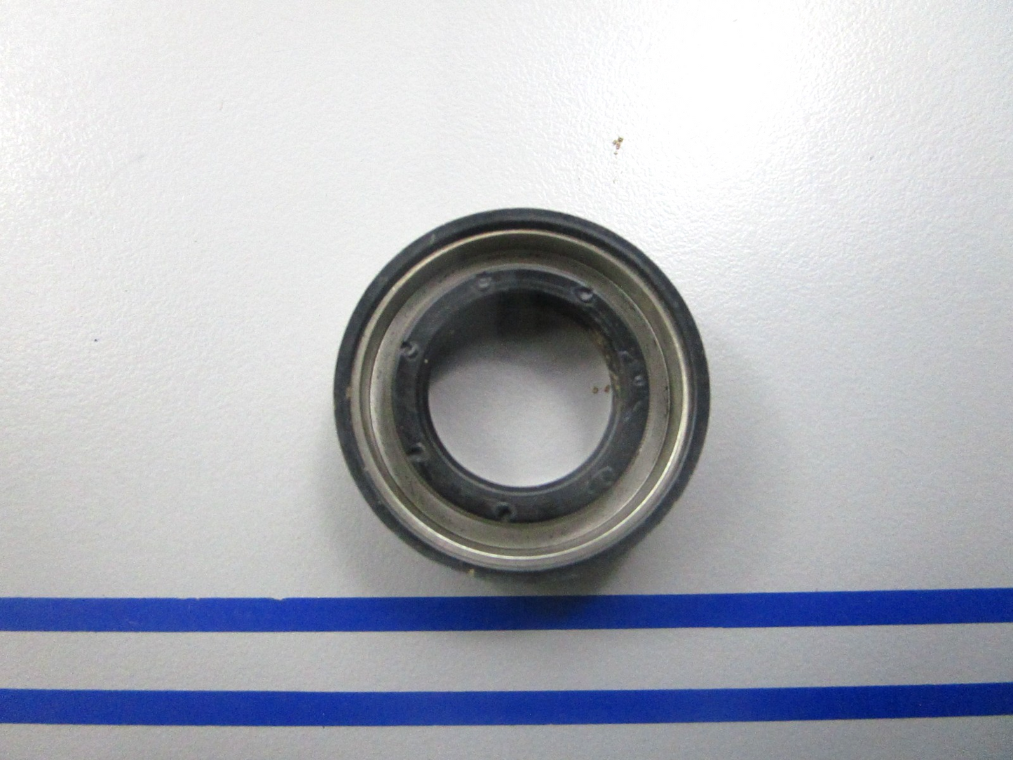 NEW OEM 313284 0313284 OMC Johnson Evinrude Oil Seal 0810