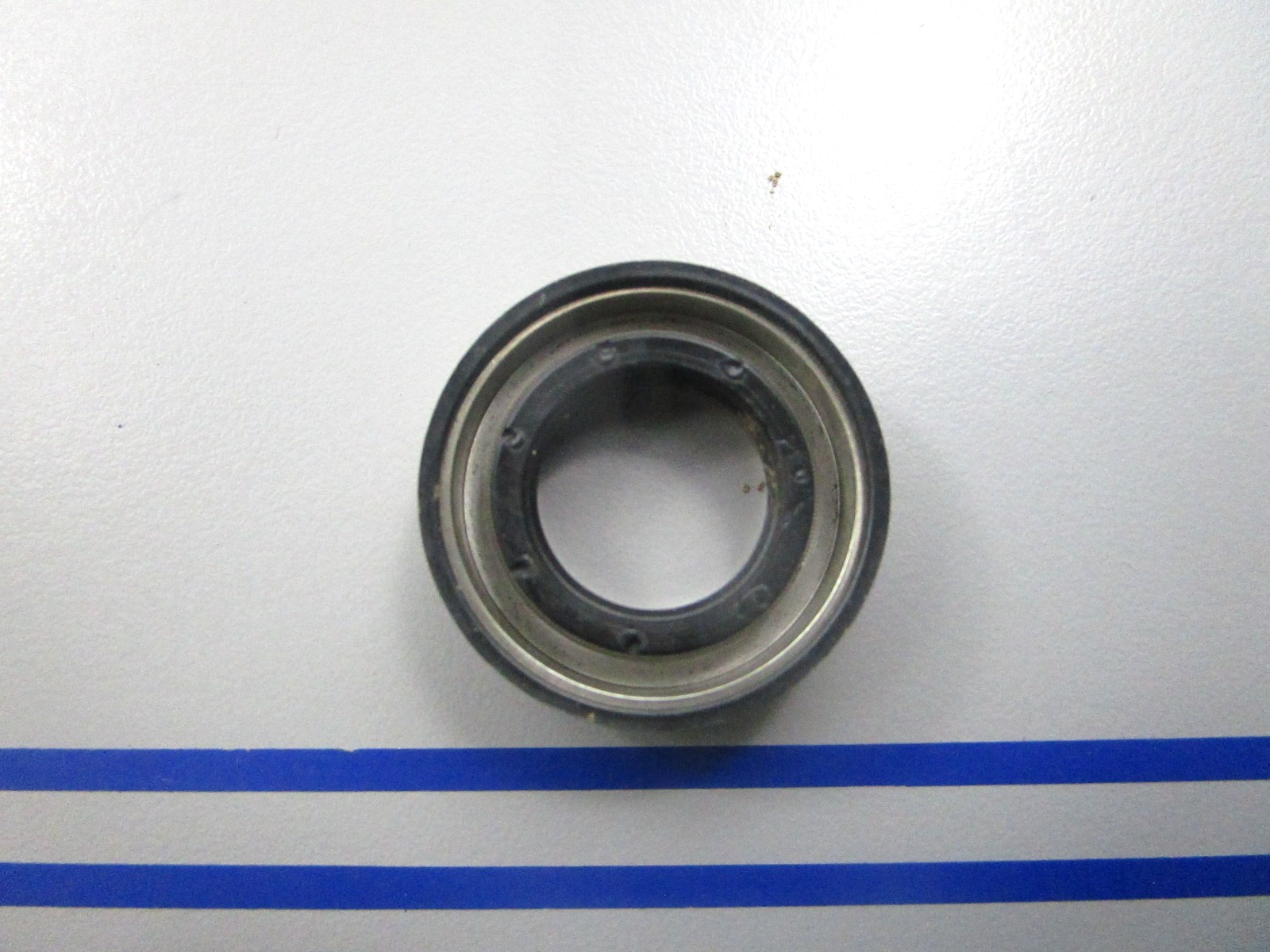 NEW OEM 313284 0313284 OMC Johnson Evinrude Oil Seal 0810