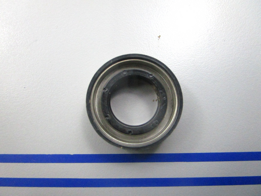 NEW OEM 313284 0313284 OMC Johnson Evinrude Oil Seal 0810