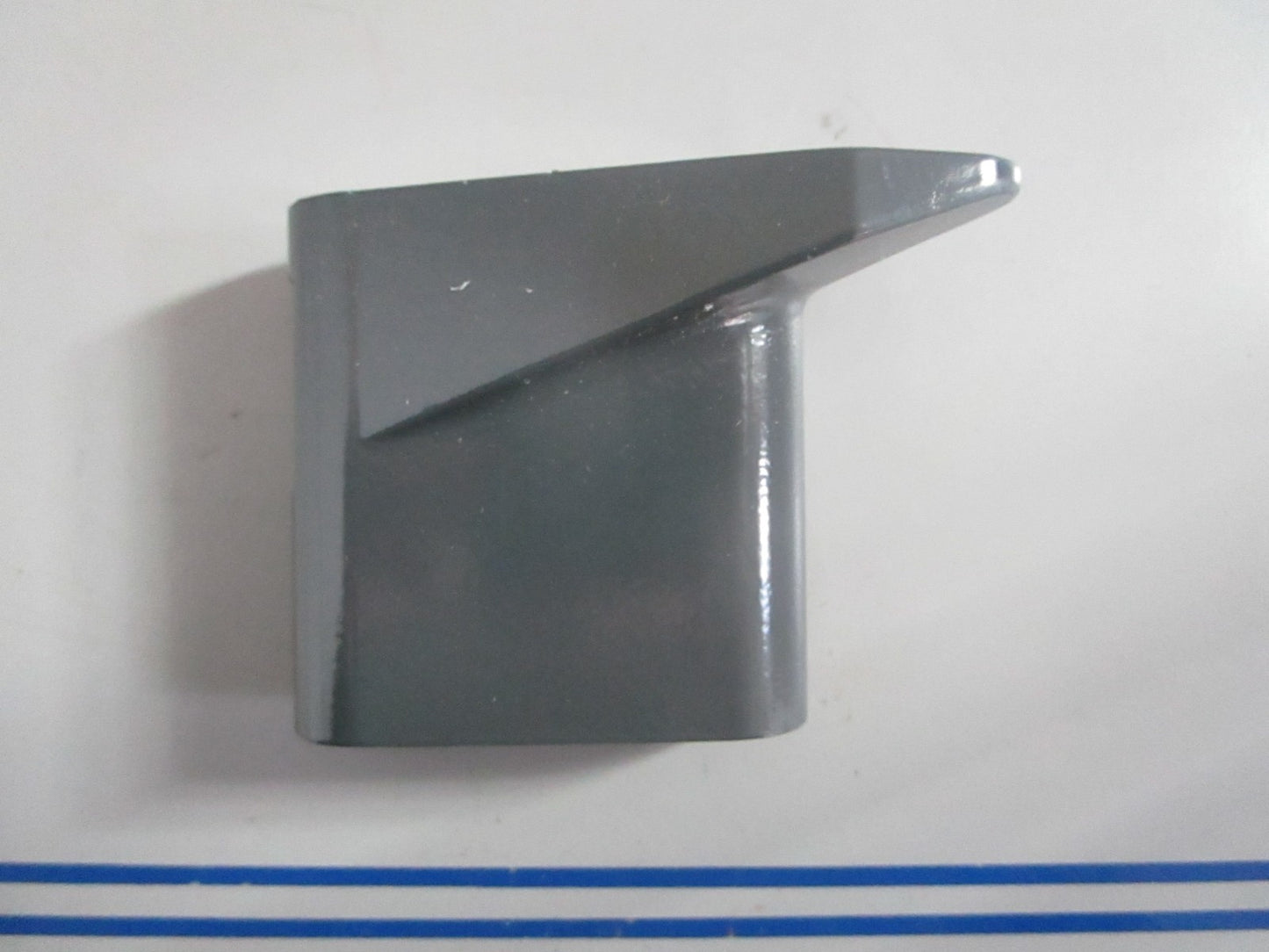 NEW OEM 914493 0914493 OMC Johnson Evinrude Front Mount Spacer 0820