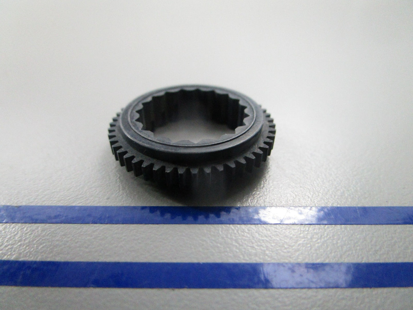 NEW OEM 121598 0121598 OMC Johnson Evinrude Drive Gear 0810