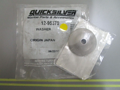 *NEW OEM* 0810 Mercury Quicksilver Washer 12-95379