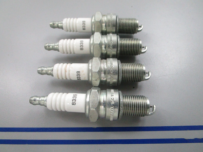 NEW (LOT OF 4) 8339 Champion Spark Plug 0810