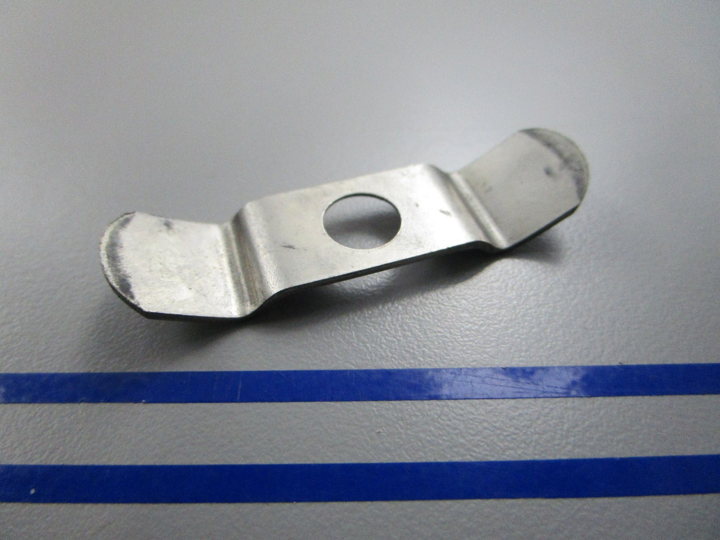 NEW OEM 332334 0332334 OMC Johnson Evinrude Plate 0810