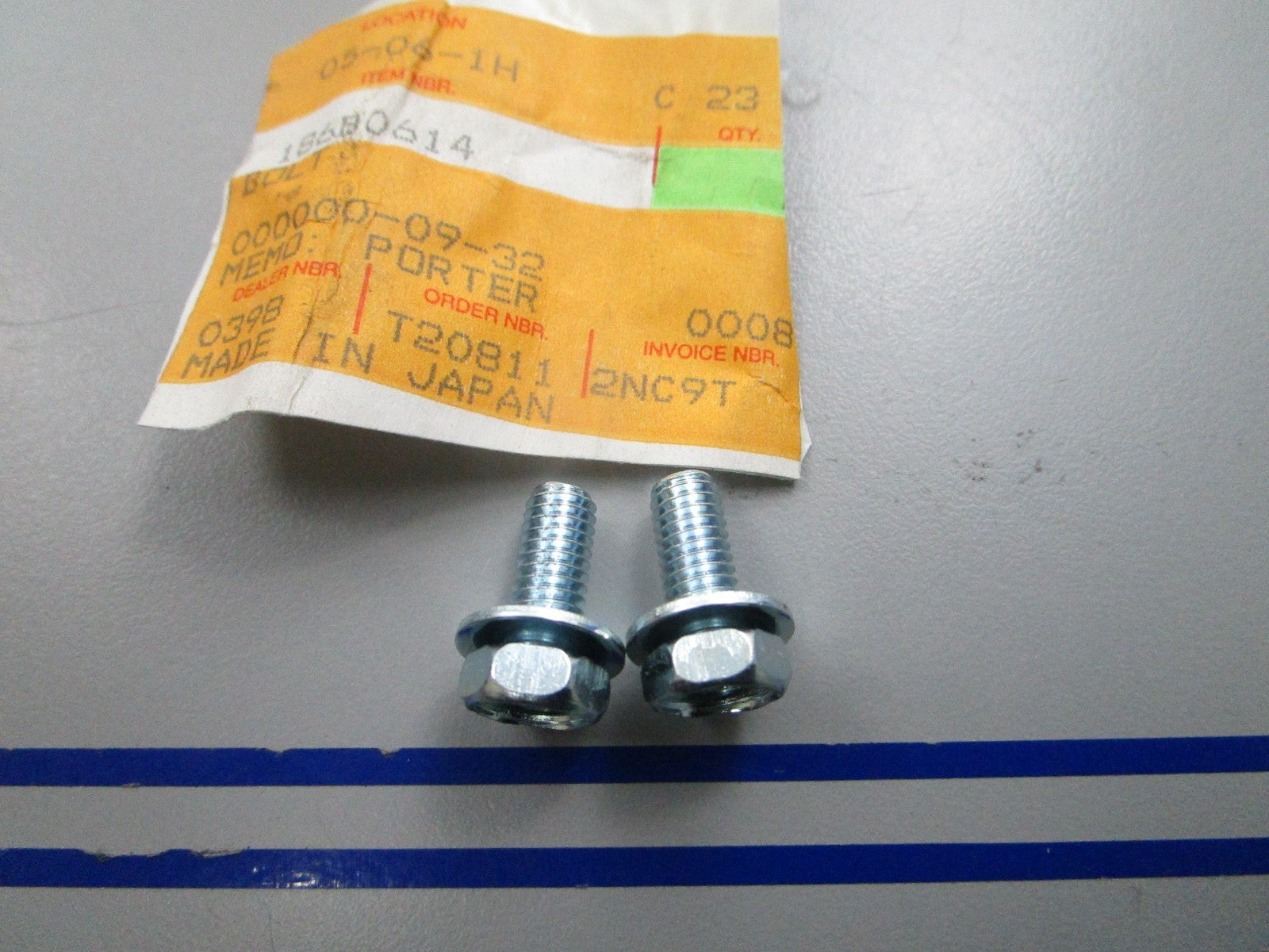 NEW OEM (LOT OF 2) Kawasaki 186B0614 Bolt 0810