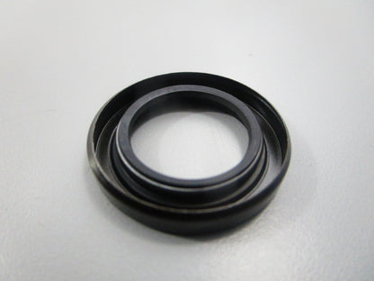 NEW OEM 32600 Tecumseh Oil Seal 0810