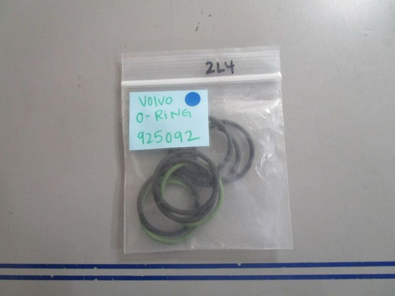 *NEW OEM* (LOT OF 4) 0770 Volvo Penta O-Ring 925092 0925092