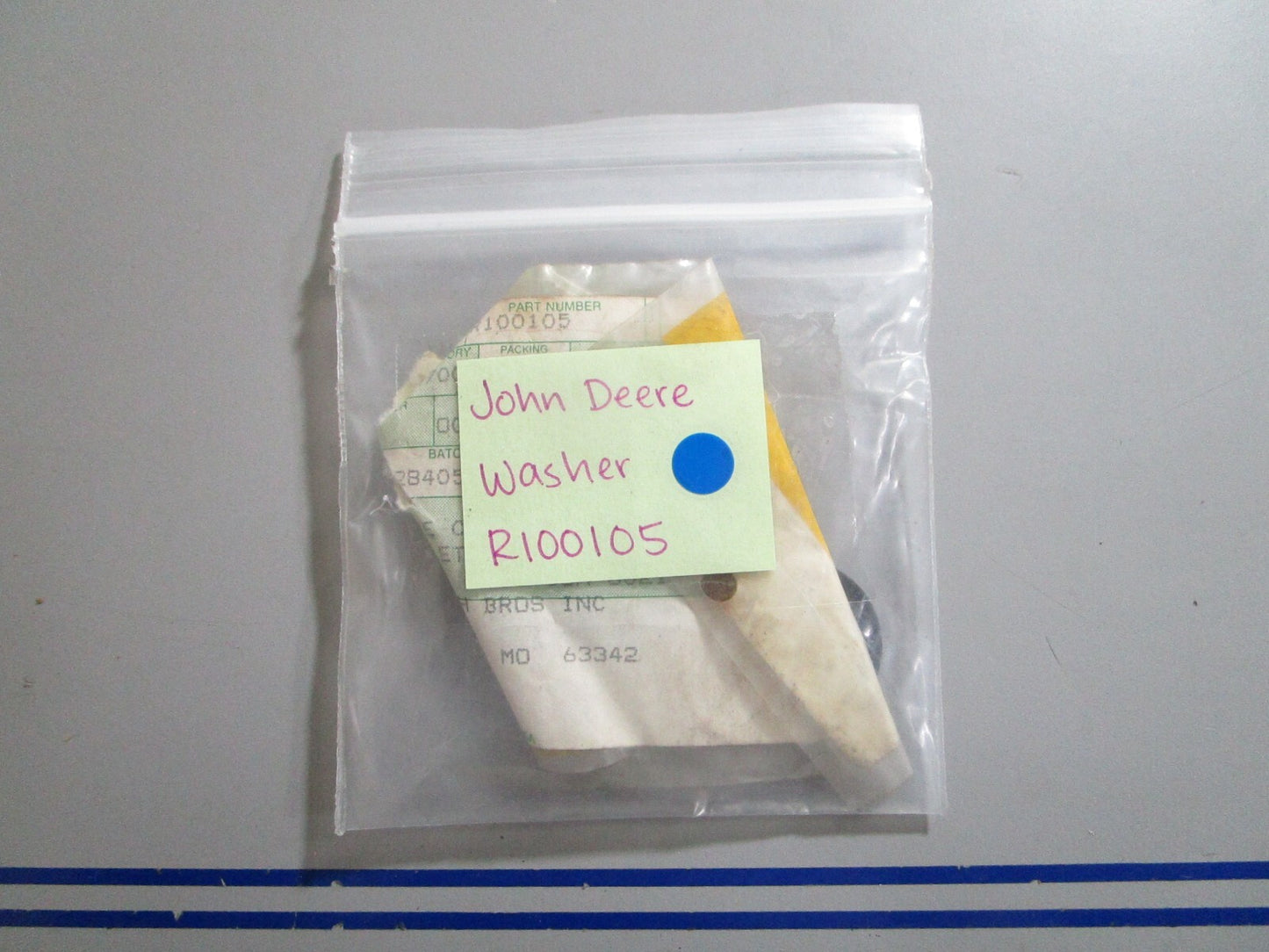 *NEW OEM* 0810 John Deere Washer R100105
