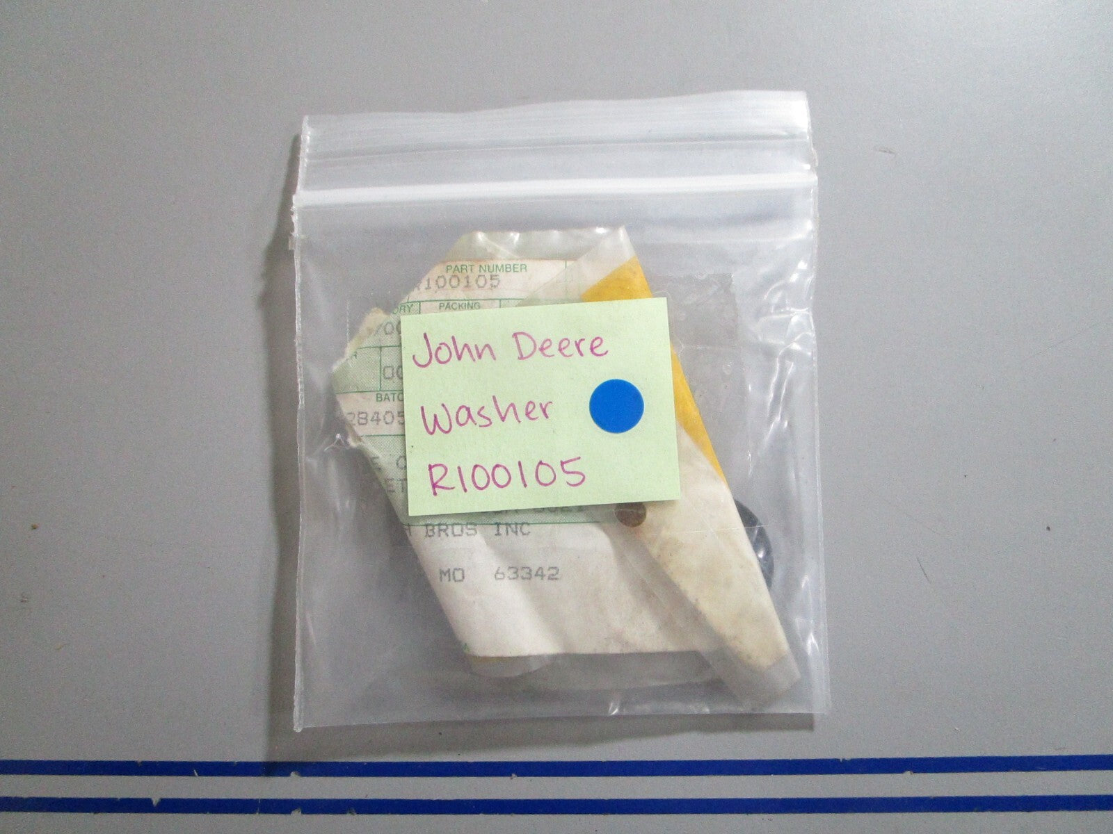 *NEW OEM* 0810 John Deere Washer R100105