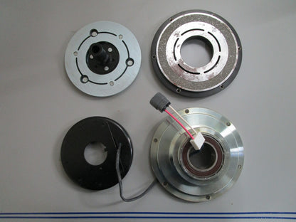 *NEW OEM* 0820 Volvo Penta V2 Compressor Clutch 21325457