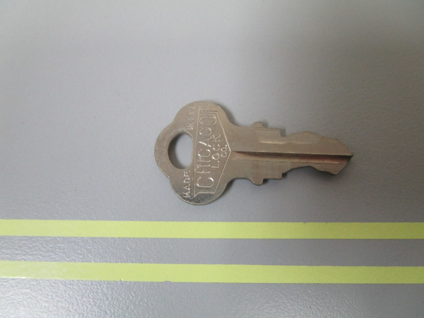 *NEW OEM* 0810 OMC Johnson Evinrude Ignition Key KF38 501553 0501553