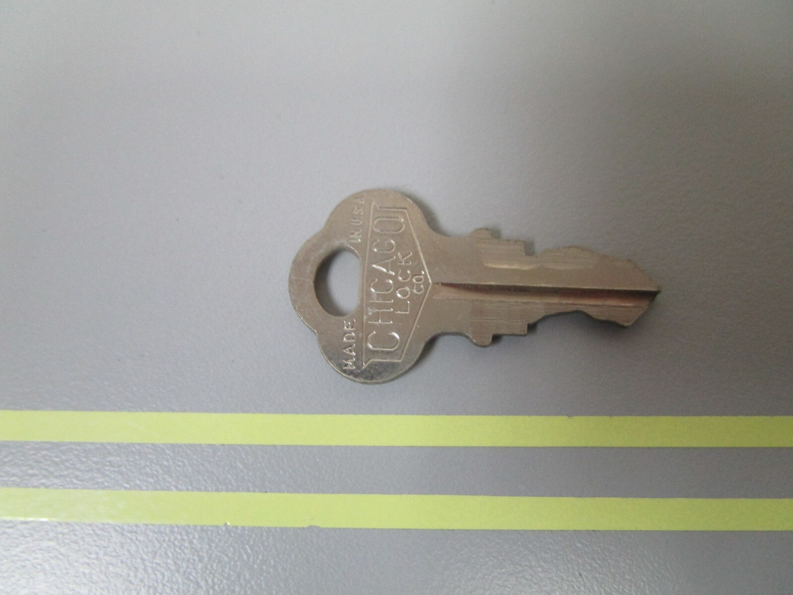 *NEW OEM* 0810 OMC Johnson Evinrude Ignition Key KF38 501553 0501553