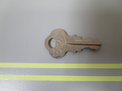 *NEW OEM* 0810 OMC Johnson Evinrude Ignition Key KF38 501553 0501553