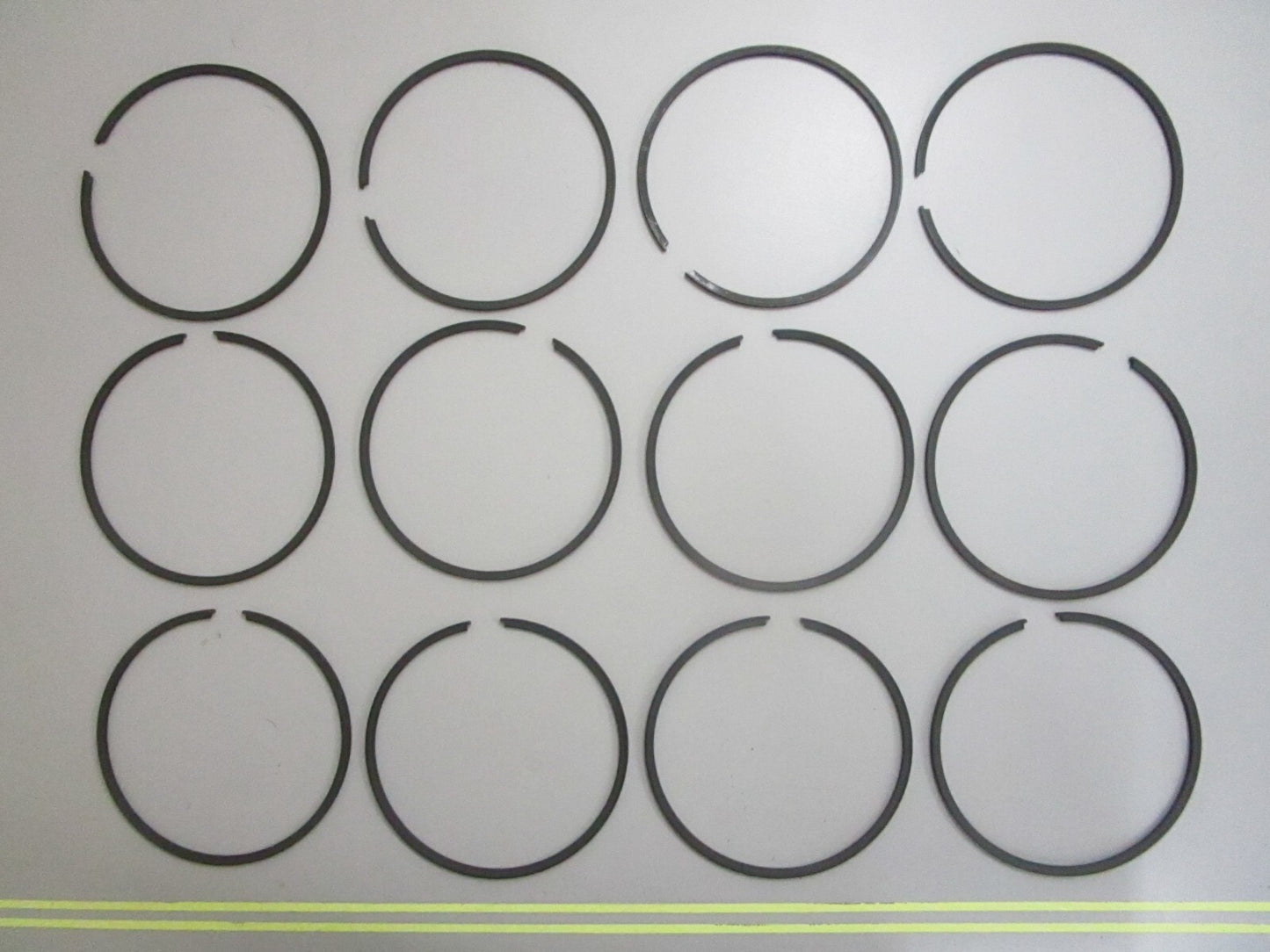 *NEW OEM* 0820 Mercury Quicksilver 12 Piston Ring Set 39-813011A12