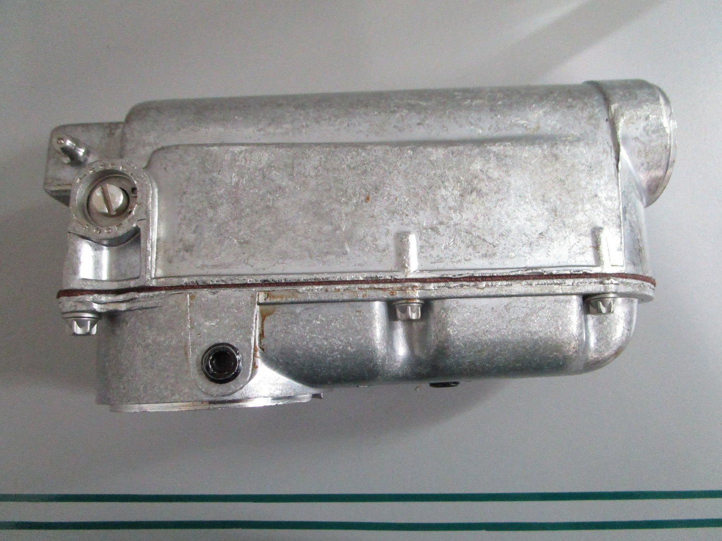 NEW OEM 173264 0173264 OMC Johnson Evinrude Valve Body & Gearcase Assy 0820